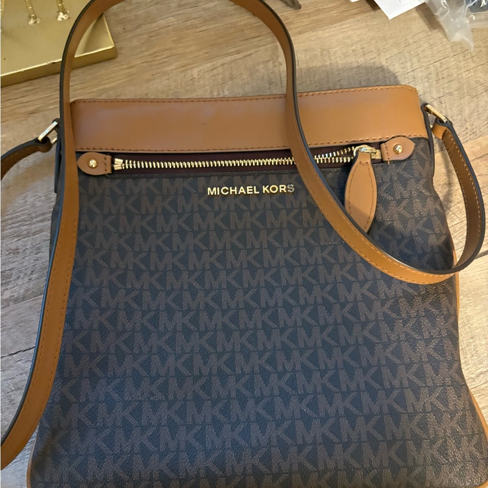 Michael Kors Crossbody bag
